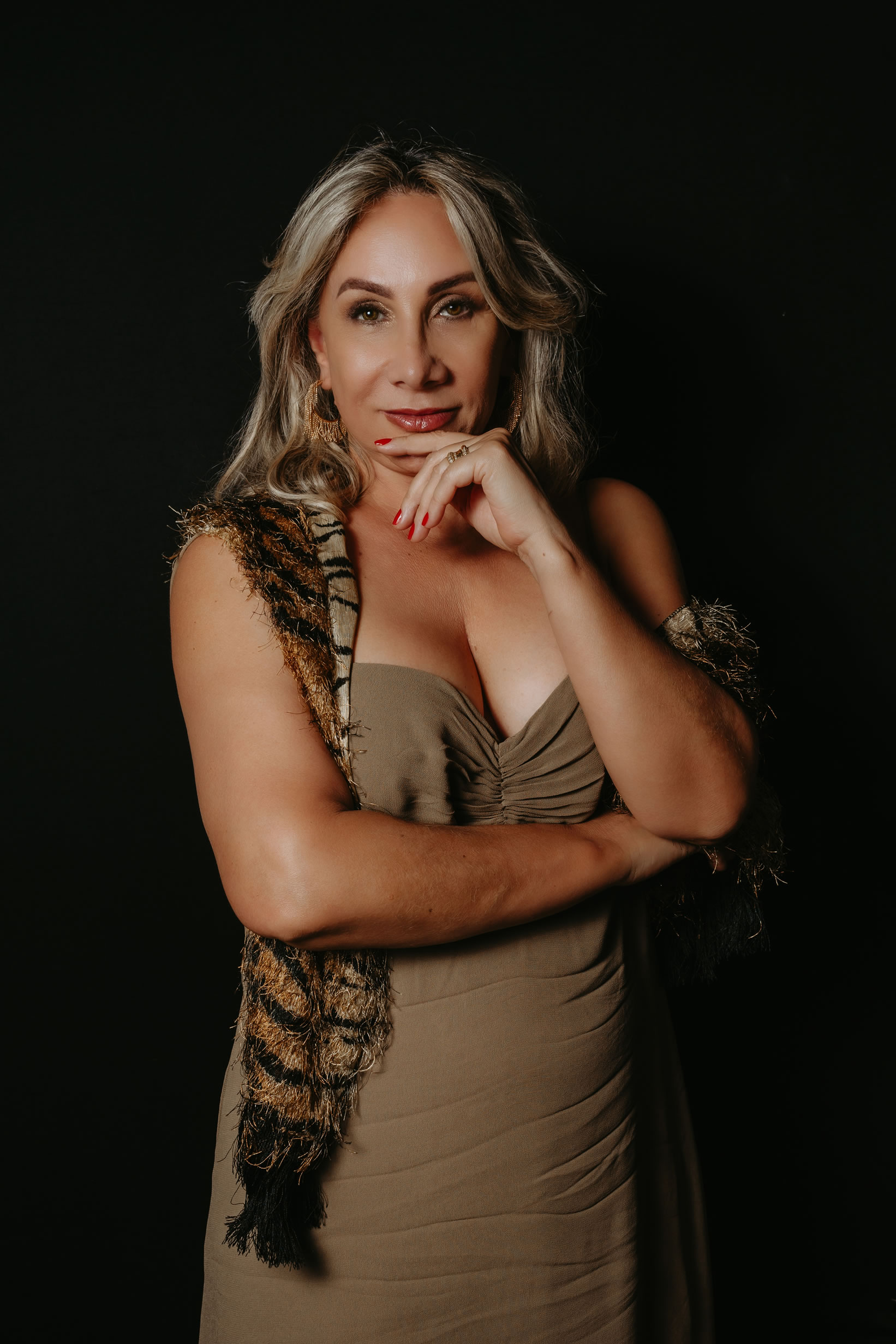 Ireni Orellana em interação profissional
